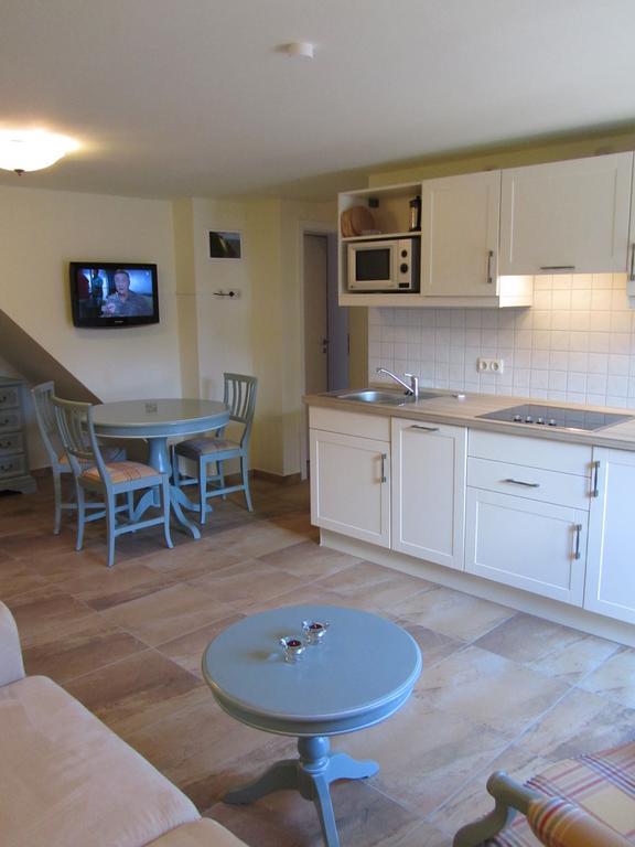 Apartmenthaus Hus Uebi By Rujana Binz Kamer foto