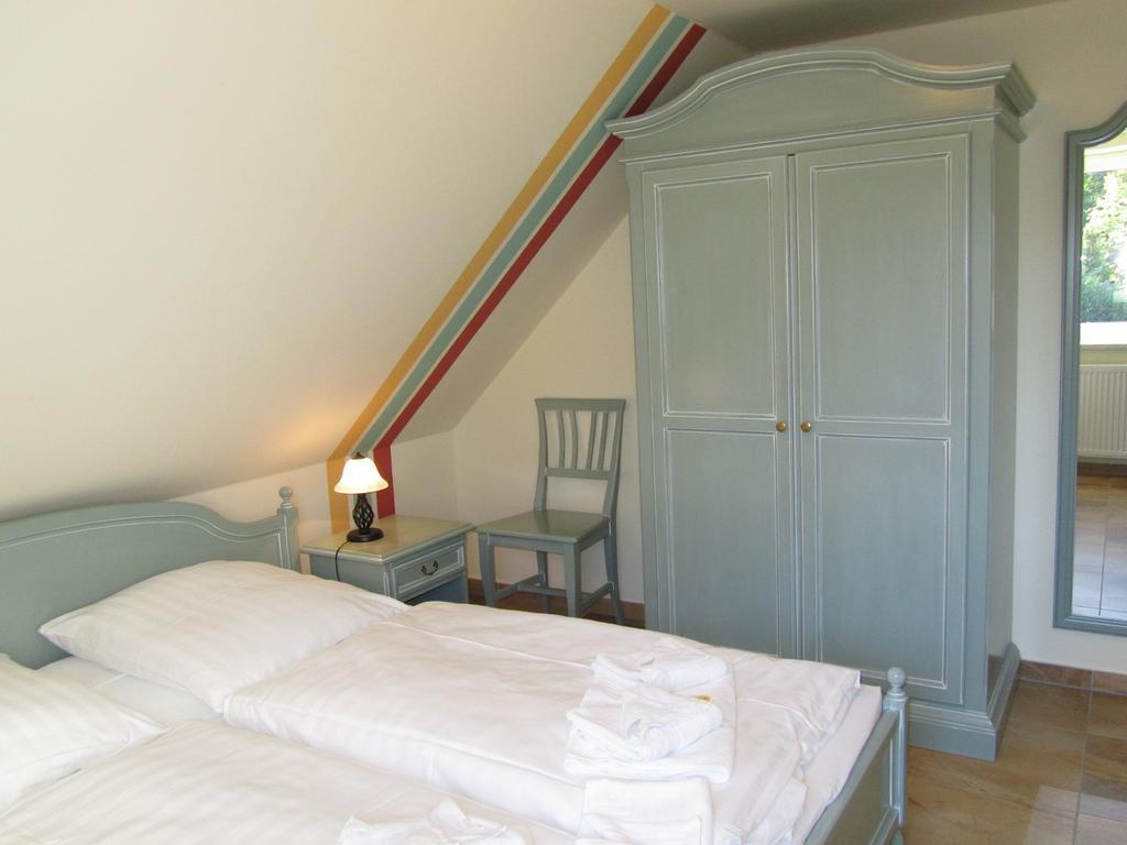 Apartmenthaus Hus Uebi By Rujana Binz Kamer foto