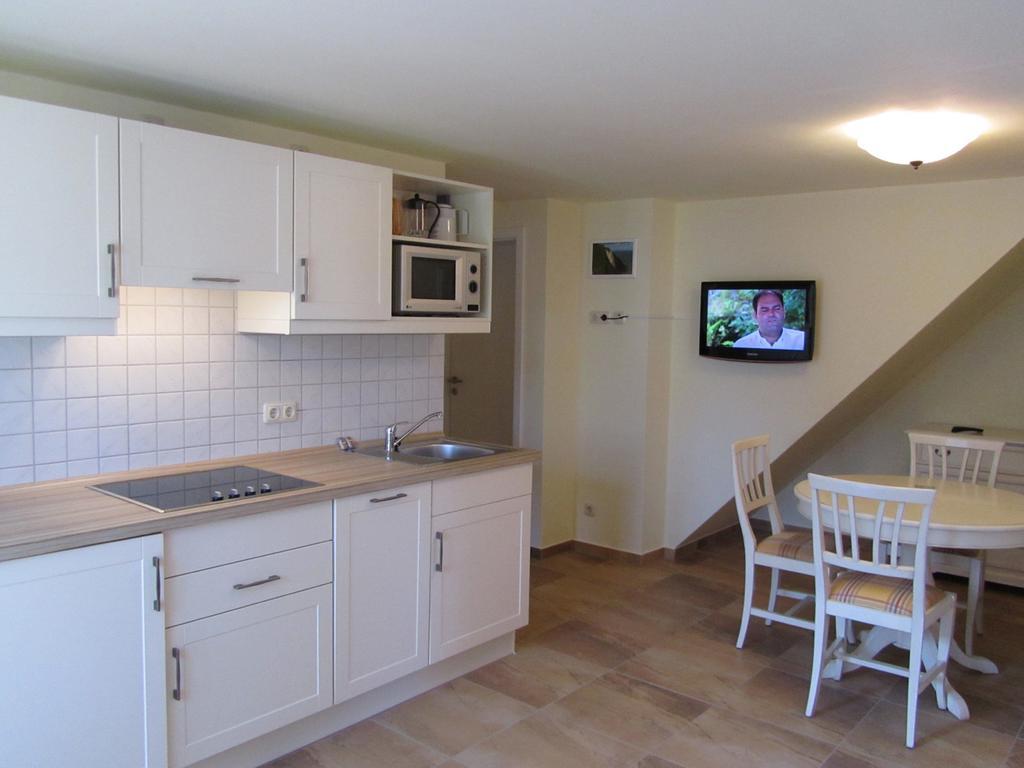 Apartmenthaus Hus Uebi By Rujana Binz Kamer foto