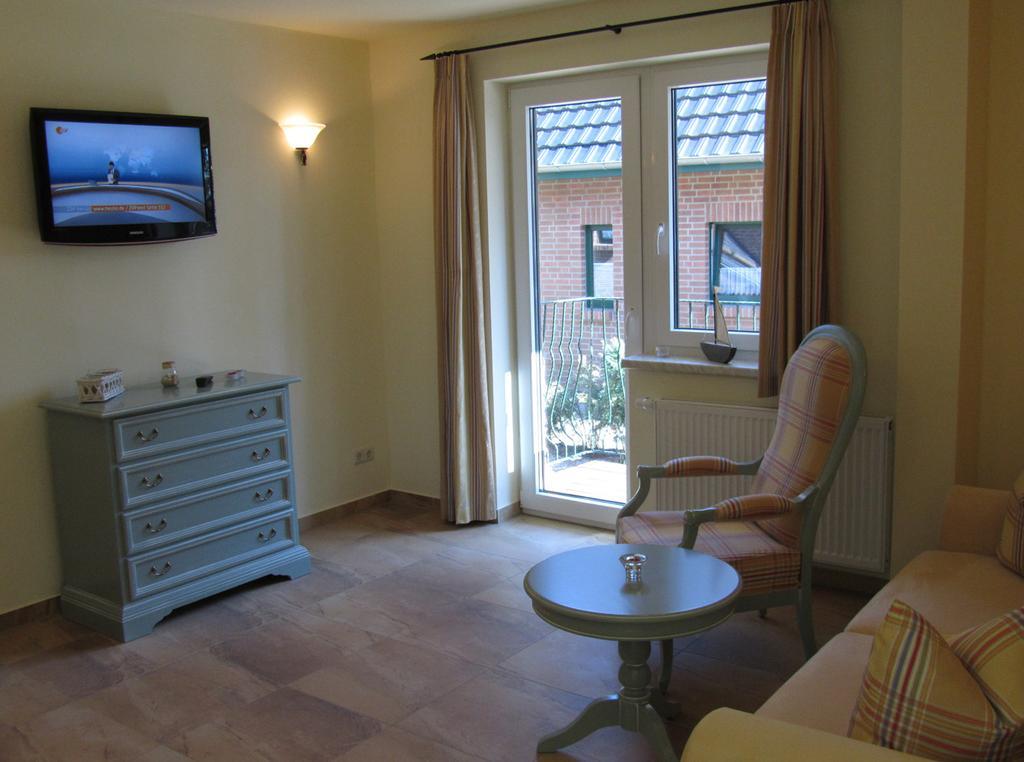 Apartmenthaus Hus Uebi By Rujana Binz Kamer foto