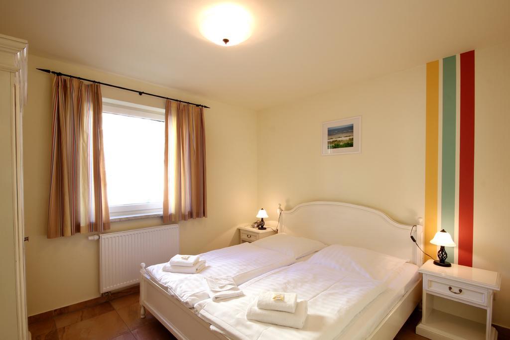 Apartmenthaus Hus Uebi By Rujana Binz Buitenkant foto