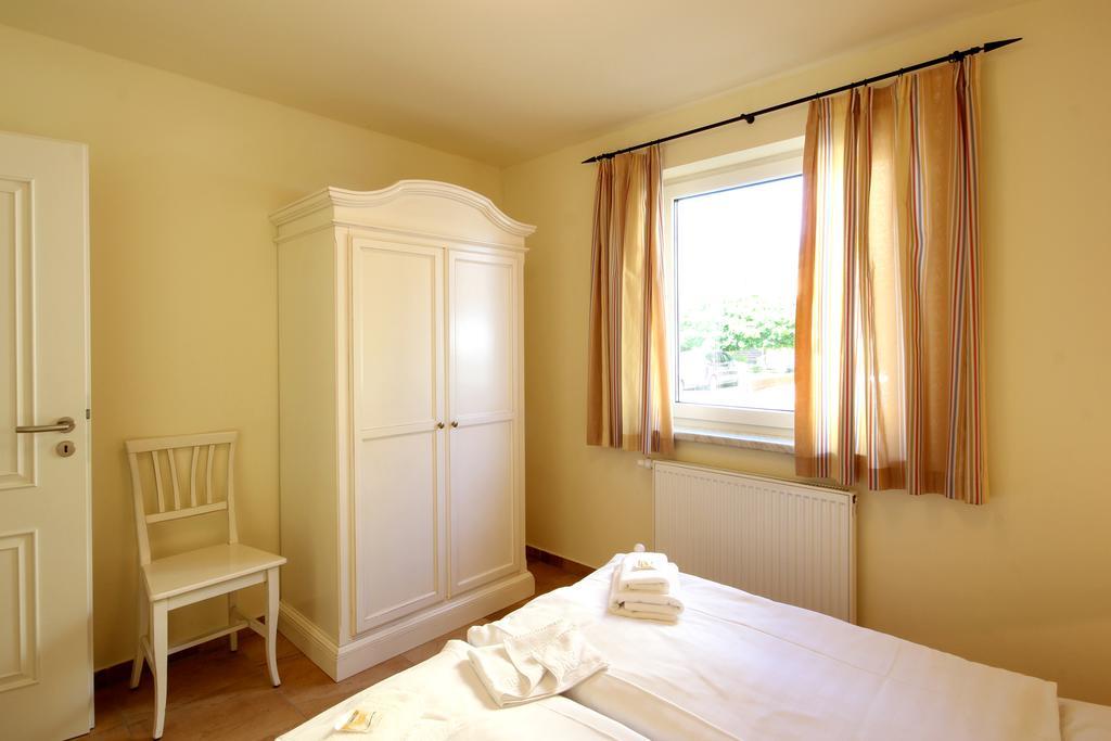 Apartmenthaus Hus Uebi By Rujana Binz Buitenkant foto